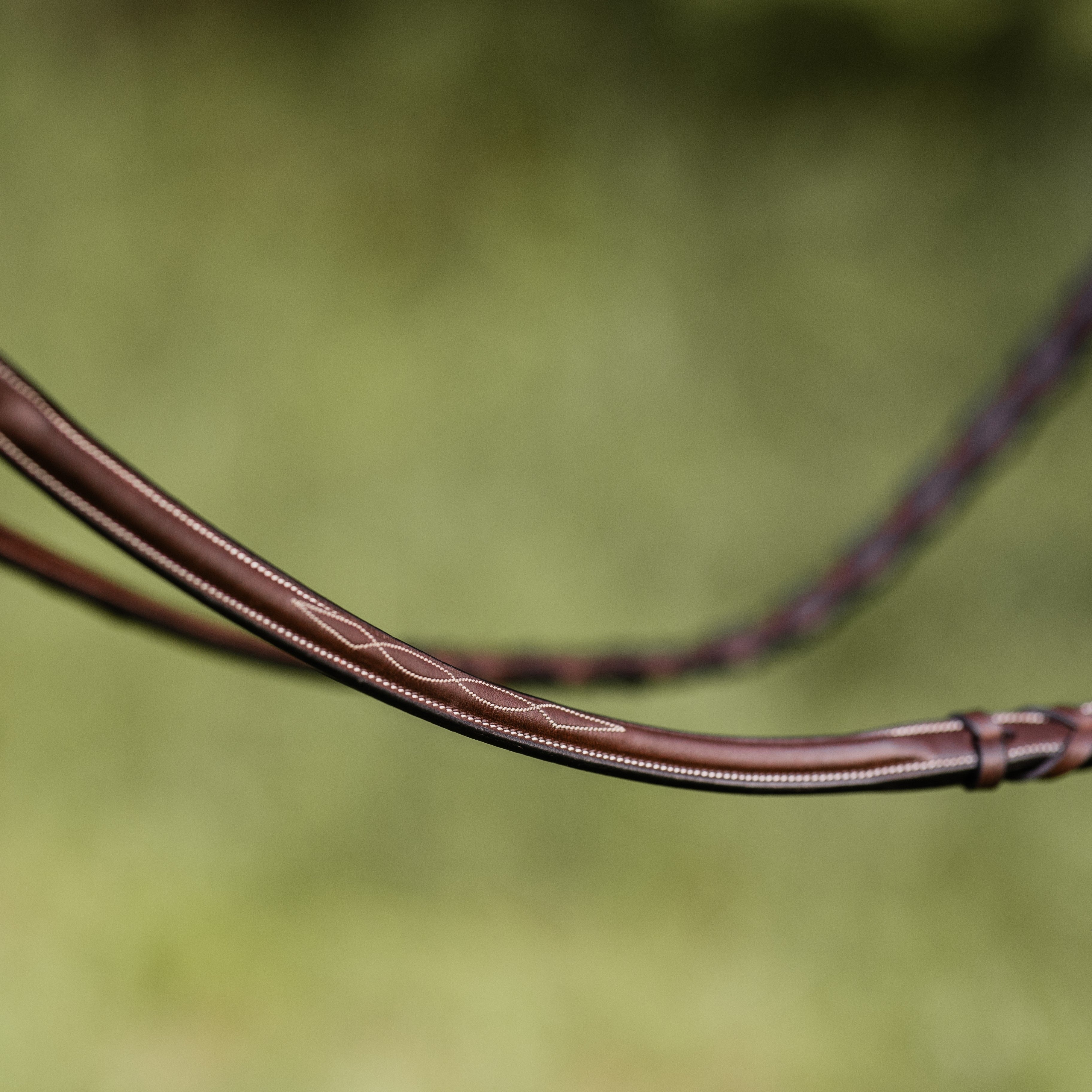 ADT Arc de Triomphe Fancy Stitched Rein detail | Tack Shop | Malvern Saddlery