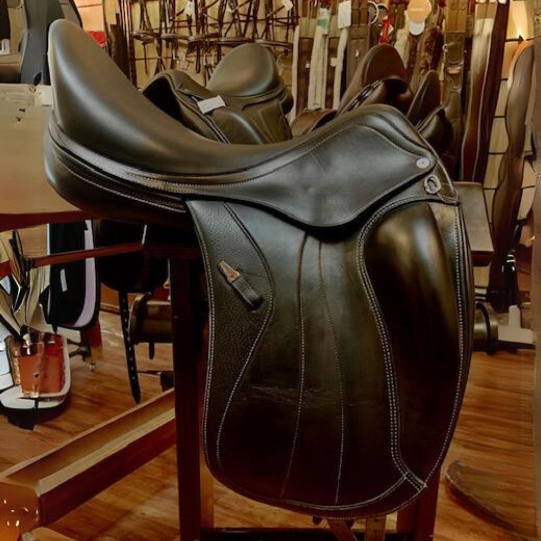 Equipe Glamour E-Carbon - Demo Model - Black w/white stitching, 17.5 Medium +1.5 | Malvern Saddlery