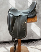 Equipe Kalifornia Custom Dressage Saddle | Malvern Saddlery