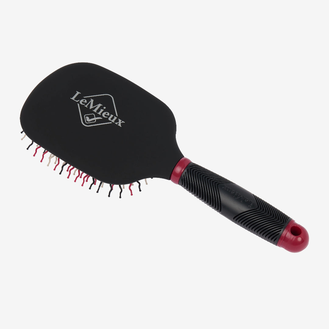 LeMieux Tangle Tidy Mane & Tail Brush - Black, Red; bottom view | Malvern Saddlery