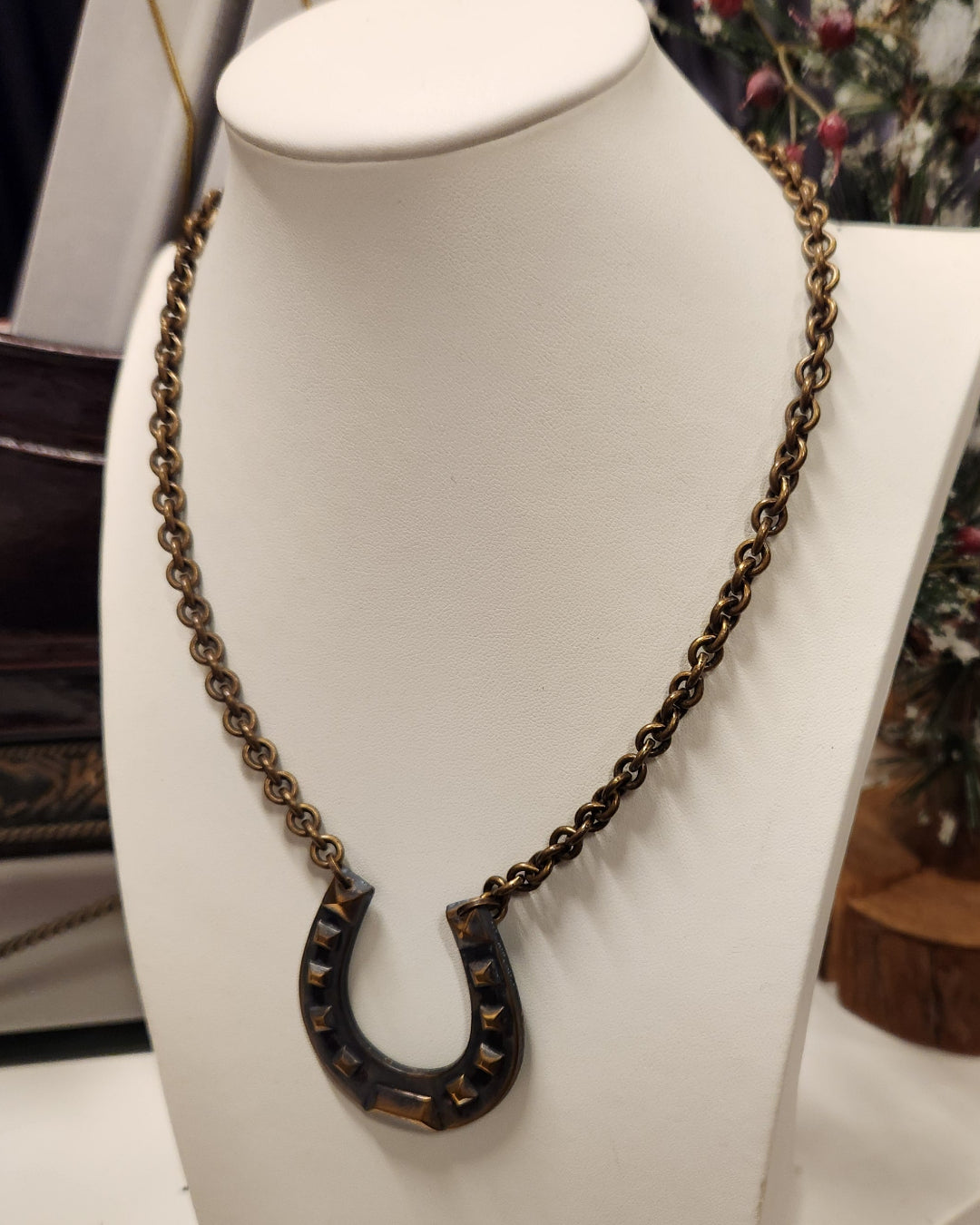 Mark Edge Horseshoe Necklace | Malvern Saddlery