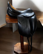 Equipe Emporio Special Dressage Consignment Saddle - Size 17.5 | Malvern Saddlery