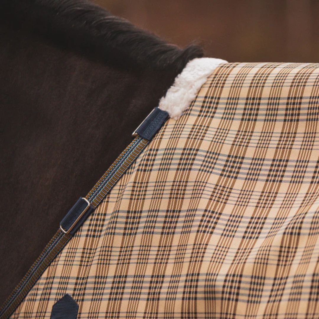 5/A Baker Medium Weight Turnout Blanket - 200g Plaid, detail | Malvern Saddlery