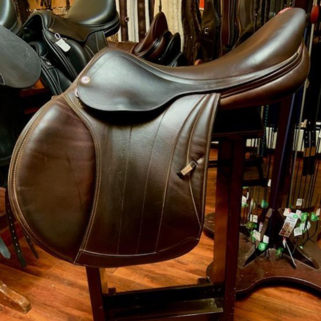 Equipe EK 26 Consignment Saddle - Size 18 / Med, Brown | Malvern Saddlery