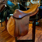 Consignment Saddle - Devacoux Biarritz Close Contact - Size 17 Medium Tree | Malvern Saddlery