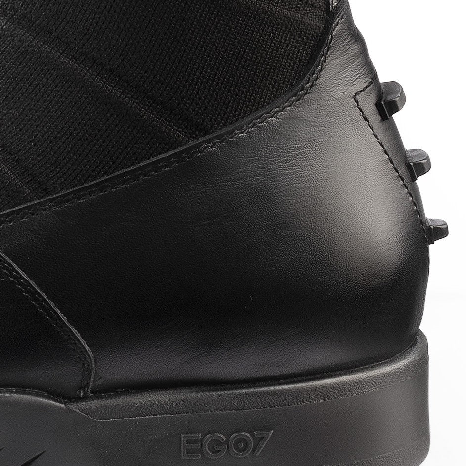 EGO7 Contact Boot - Black, heel close-up with 3-level spur rest | Malvern Saddlery
