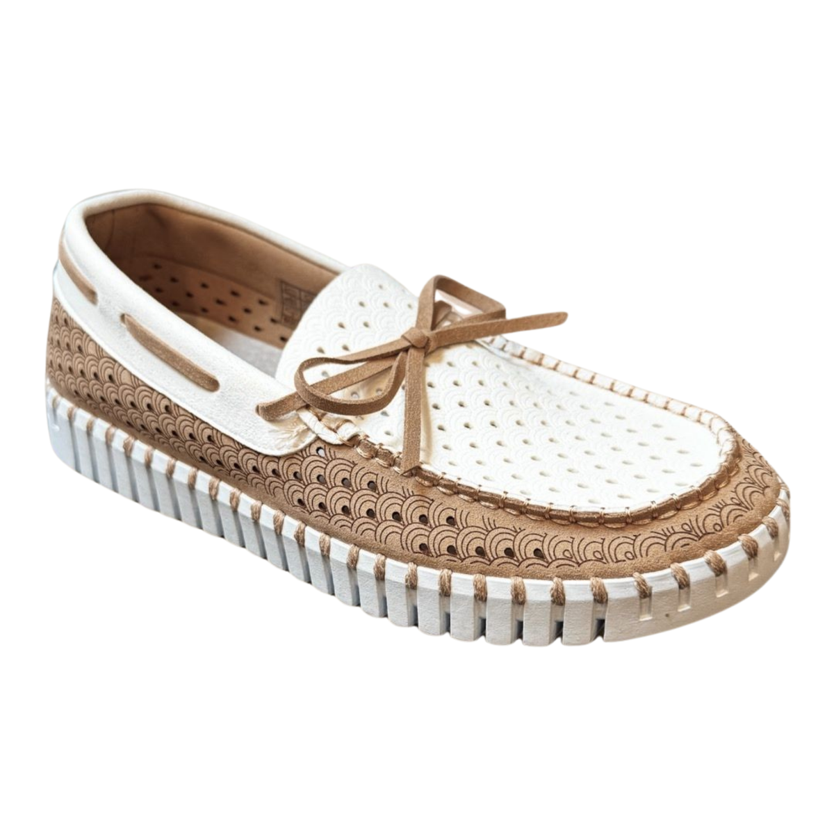 Ilse Jacobsen Tulip Two-Tone Loafer in Latte and White with perforated recycled microfiber and boat shoe lacing