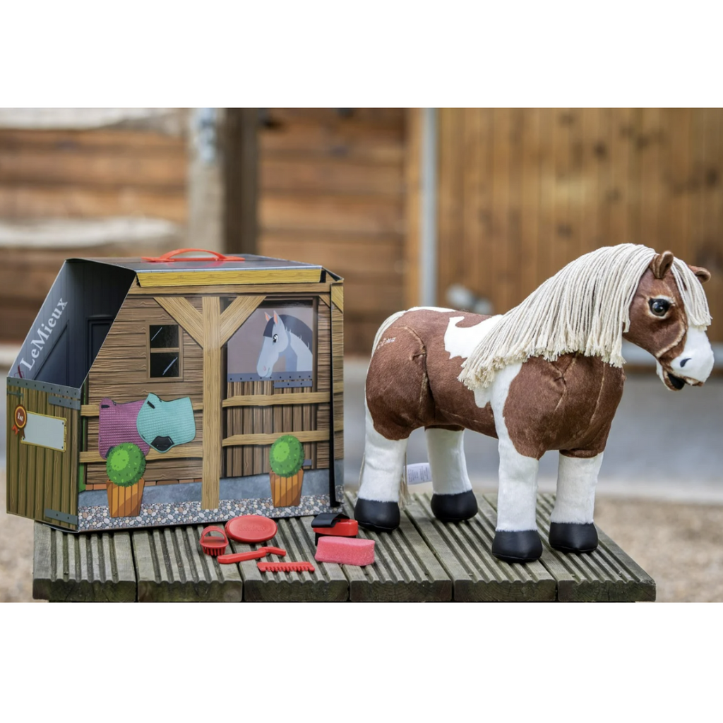 LeMieux Toy Pony Paint with Stable & Grooming Kit | Malvern Saddlery