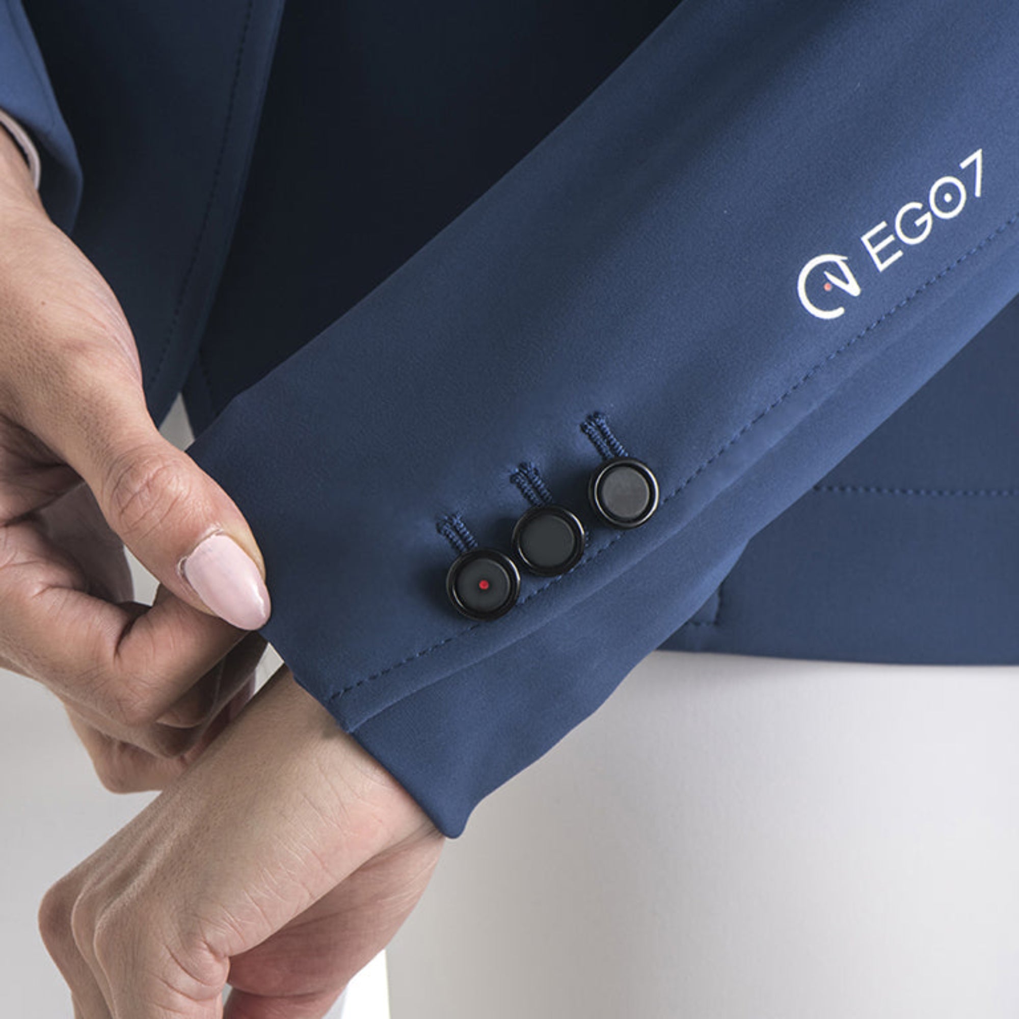 EGO7 Performance Show Jacket sleeve with button and logo detail